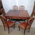 21DG57 - Louis XV style oak table and chairs
