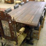 21DG93 - Awesome French Table