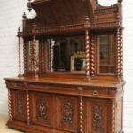 23dg1 Hunting styla cabinet