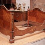 -23DG33 Louis XV Inlay day bed