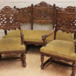 -23DG16 Exceptional Renaissance sofa set in Walnut