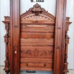 23DG53 - Henry II Walnut Bed