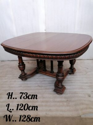 DG21- Henry II table in walnut