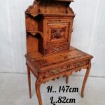 HG4 19th Century Flemish carved oak writing desk