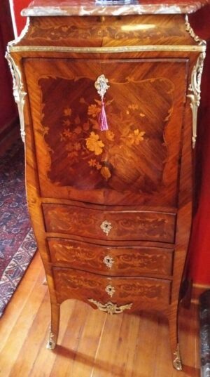 Restoration of Inlay work including a full restoration
